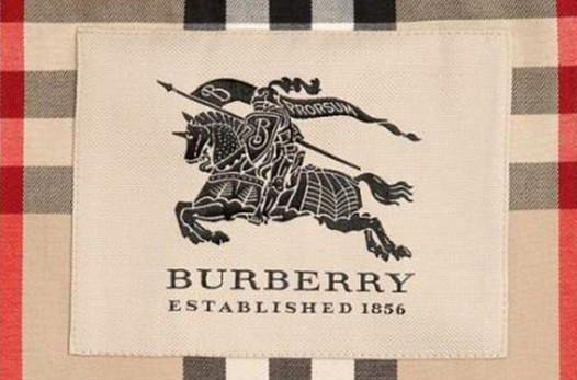 下面就是burberry的全新logo 新logo去掉了原标志骑士骑马的经典图案