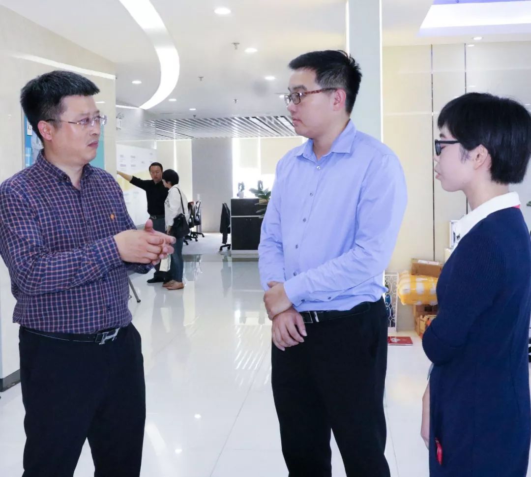廊坊"两新"党建学员到小牛资本开展党建教学