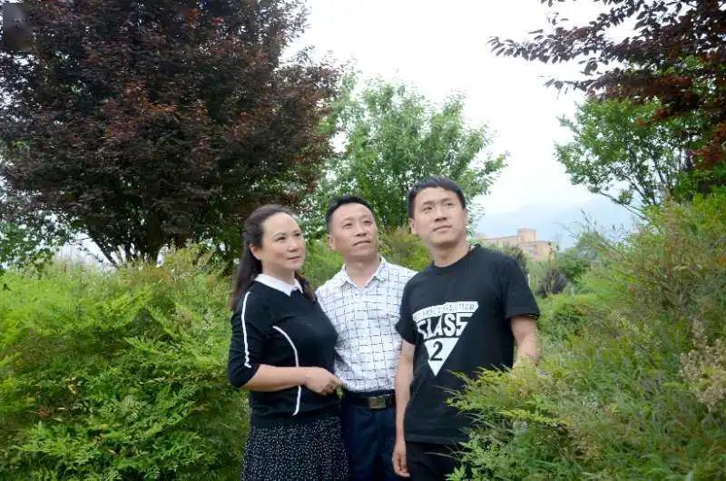 洋县三户家庭荣获汉中市"最美职工家庭"称号!