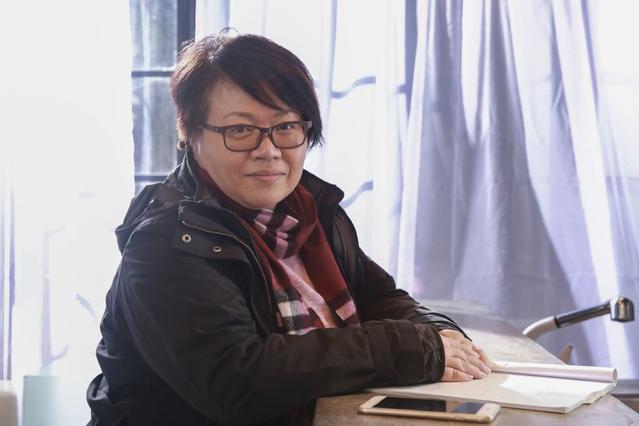 这是萧兵参演的首部影视作品;2004年出演公安题材电视剧《玫瑰花开》